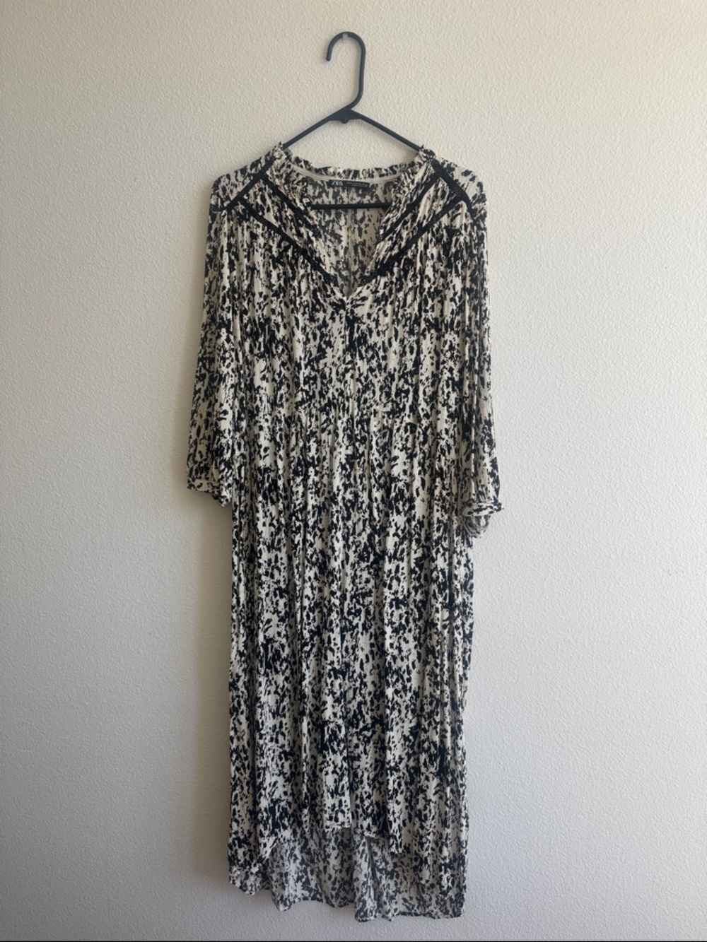 Zara Black and White Printed Midi Dress